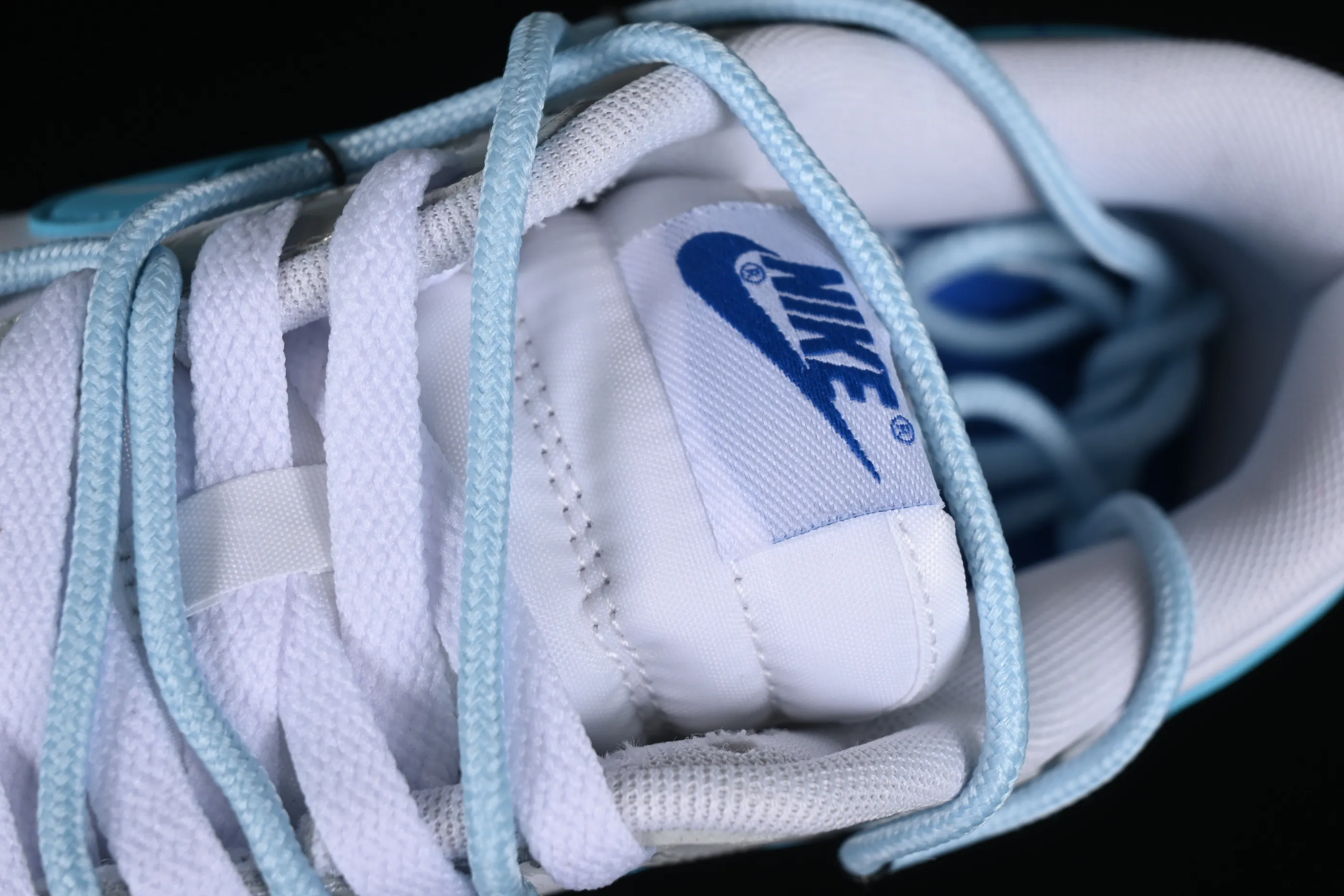 All categories Nk SB Dunk series Nk SB Dunk Low Low-top sneakers Nk Dunk Low Graffiti deconstruction style Casual diary Gradient splash letters SB strap low-top casual sneakers DV0831-104